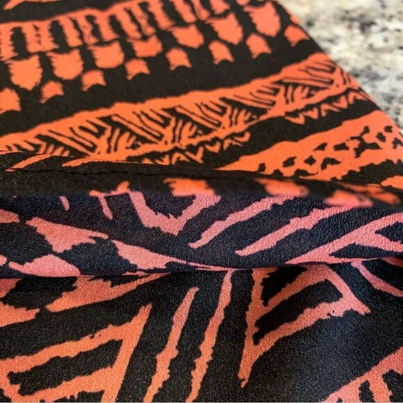 Ambiance Apparel Sleeveless Aztec Chiffon Blouse Large - Picture 6 of 8